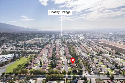 View/Area - 10133 Saddlehill, Rancho Cucamonga, CA 91737 photo 4 of 4