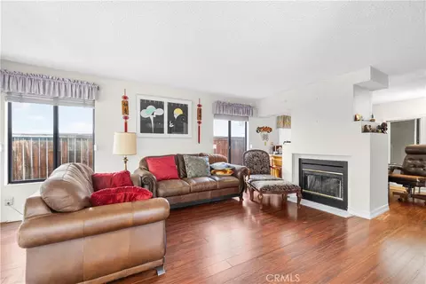 Living - 10133 Saddlehill, Rancho Cucamonga, CA 91737 photo 2 of 2