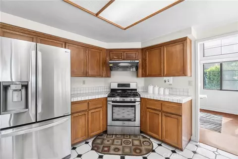 Kitchen - 10133 Saddlehill, Rancho Cucamonga, CA 91737 photo 1 of 4