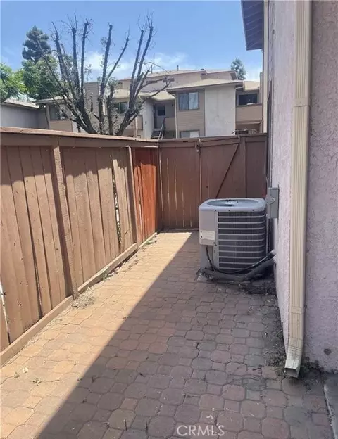 Exterior - 1315 Massachusetts Ave #101, Riverside, CA 92507 photo 3 of 3