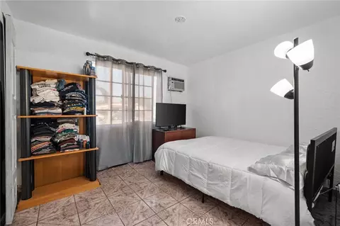 Bedroom - 10273 Kimberly Ave, Montclair, CA 91763 photo 5 of 7