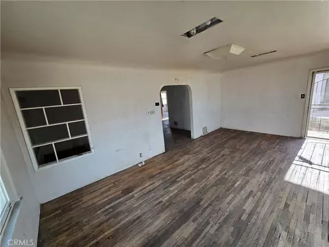 Living - 116 E Fredrick St, Barstow, CA 92311 photo 1 of 4