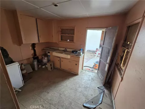Entry Way - 116 E Fredrick St, Barstow, CA 92311 photo 1 of 1