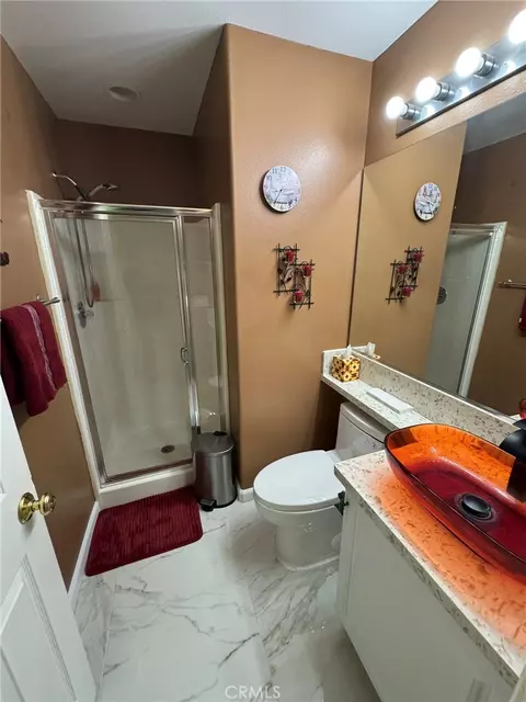 Bath - 16269 Sun Smt, Riverside, CA 92503 photo 1 of 6