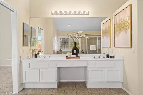 Bath - 11259 Oak Brook Ct, Rancho Cucamonga, CA 91737 photo 4 of 6