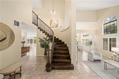 Entry Way - 11259 Oak Brook Ct, Rancho Cucamonga, CA 91737 photo 2 of 8