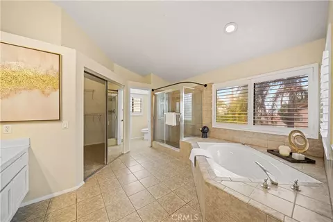 Bath - 11259 Oak Brook Ct, Rancho Cucamonga, CA 91737 photo 2 of 6