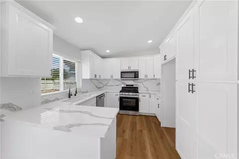 Kitchen - 152 E Sage Ave, San Jacinto, CA 92582 photo 3 of 3