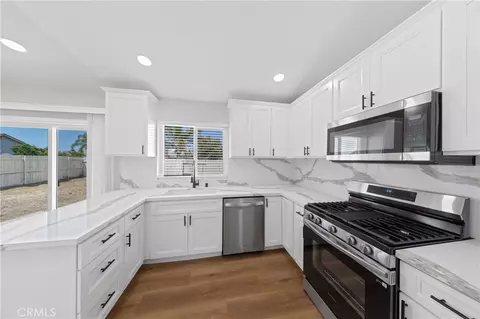Kitchen - 152 E Sage Ave, San Jacinto, CA 92582 photo 2 of 3