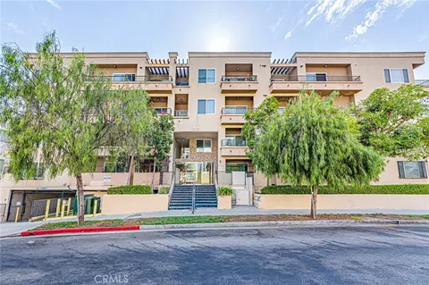 970 S St Andrews Pl #103, Los Angeles, CA 90019
