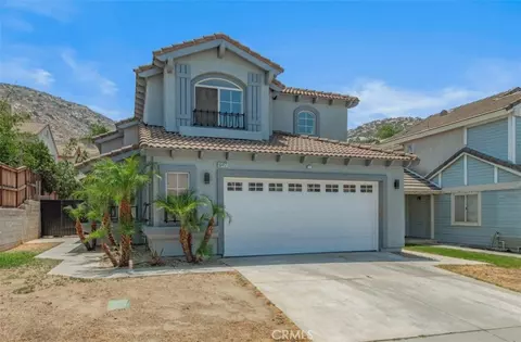 16417 Applegate Dr, Fontana, CA 92337