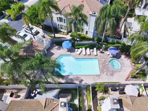 View/Area - 1048 Explanada St #101, Corona, CA 92879 photo 3 of 3