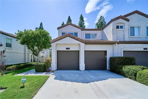 Exterior - 1048 Explanada St #101, Corona, CA 92879 photo 6 of 8