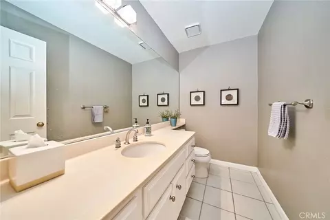 Bath - 1048 Explanada St #101, Corona, CA 92879 photo 1 of 6