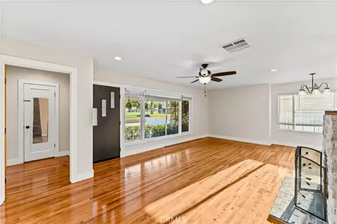 Living - 839 E Citrus, Redlands, CA 92374 photo 4 of 8