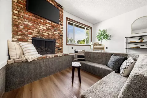 Living - 9596 Tangelo Ave, Fontana, CA 92335 photo 4 of 4