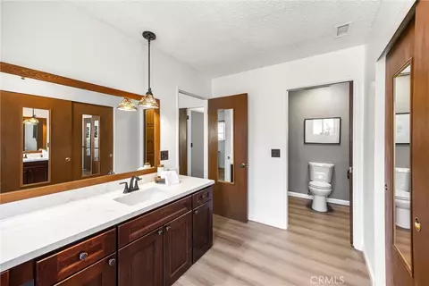 Bath - 9596 Tangelo Ave, Fontana, CA 92335 photo 2 of 4