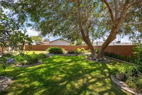 Exterior - 9596 Tangelo Ave, Fontana, CA 92335 photo 4 of 8