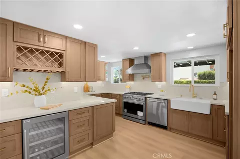 Kitchen - 538 Tangier, Placentia, CA 92870 photo 2 of 6