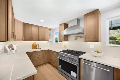 Kitchen - 538 Tangier, Placentia, CA 92870 photo 4 of 6