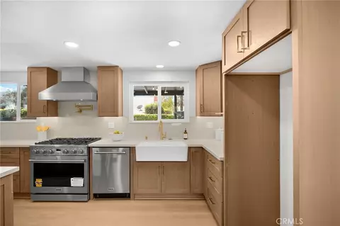 Kitchen - 538 Tangier, Placentia, CA 92870 photo 3 of 6