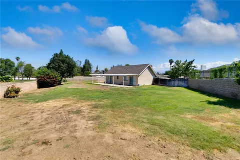 Exterior - 12662 Thomas Ct, Grand Terrace, CA 92313 photo 6 of 7