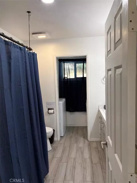 Bath - 15034 Apple Vly, Apple Valley, CA 92307 photo 1 of 4