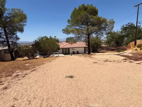 Exterior - 15034 Apple Vly, Apple Valley, CA 92307 photo 4 of 5