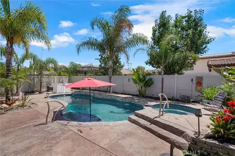 Exterior - 349 Tuffa Ct, Perris, CA 92570 photo 5 of 8