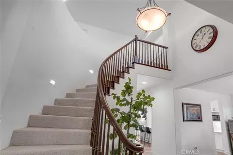 Entry Way - 349 Tuffa Ct, Perris, CA 92570 photo 3 of 6
