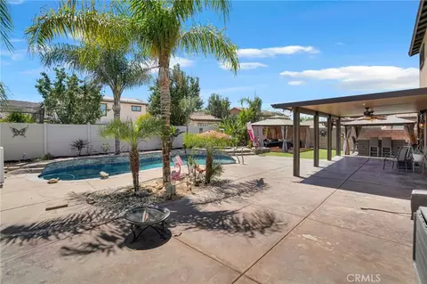Exterior - 349 Tuffa Ct, Perris, CA 92570 photo 6 of 8
