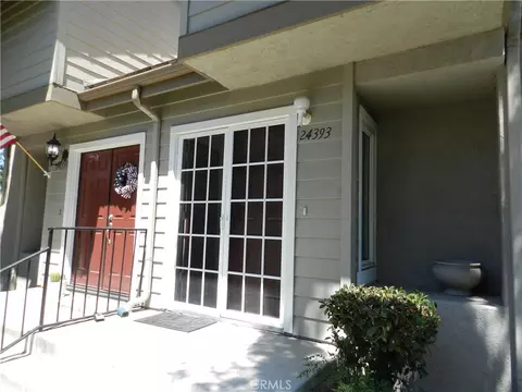 24393 Hillsdale #18, Laguna Hills, CA 92653