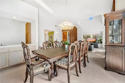 Dining - 1463 Oak View Way, Escondido, CA 92029 photo 2 of 4