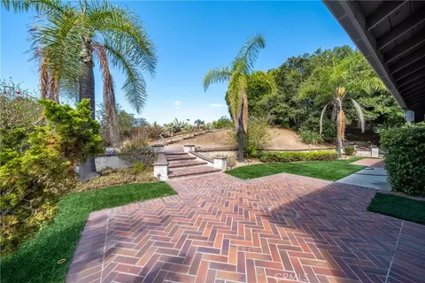Exterior - 1463 Oak View Way, Escondido, CA 92029 photo 7 of 12