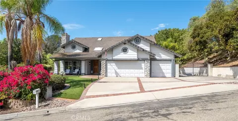 Exterior - 1463 Oak View Way, Escondido, CA 92029 photo 3 of 12