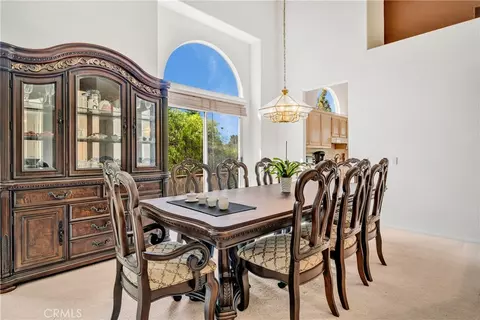 Dining - 1463 Oak View Way, Escondido, CA 92029 photo 1 of 4