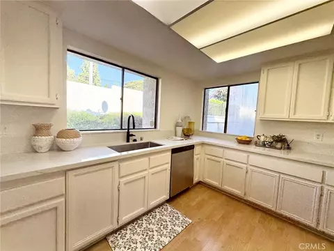 Kitchen - 451 Corte Rojo, Upland, CA 91786 photo 3 of 3