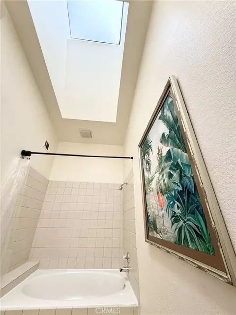Bath - 451 Corte Rojo, Upland, CA 91786 photo 2 of 3