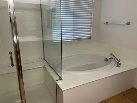 Bath - 6746 Ruby Cyn, Eastvale, CA 92880 photo 3 of 4