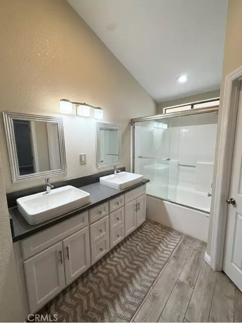 Bath - 18460 Ash St, Bloomington, CA 92316 photo 1 of 1