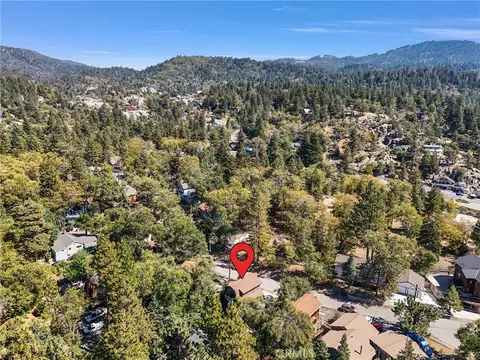 View/Area - 32794 Cougar Ln, Arrowbear, CA 92382 photo 5 of 8