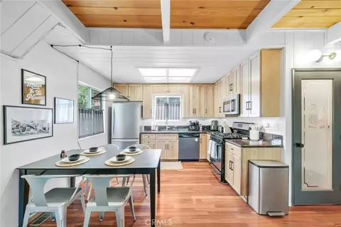 Kitchen - 32794 Cougar Ln, Arrowbear, CA 92382 photo 2 of 3
