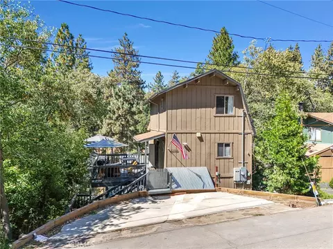 Exterior - 32794 Cougar Ln, Arrowbear, CA 92382 photo 1 of 10