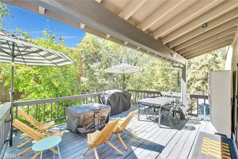 Exterior - 32794 Cougar Ln, Arrowbear, CA 92382 photo 6 of 10