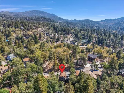 View/Area - 32794 Cougar Ln, Arrowbear, CA 92382 photo 4 of 8
