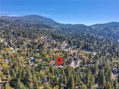 View/Area - 32794 Cougar Ln, Arrowbear, CA 92382 photo 7 of 8