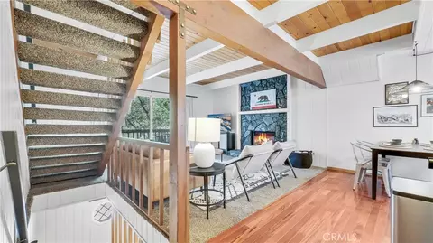 Entry Way - 32794 Cougar Ln, Arrowbear, CA 92382 photo 4 of 5