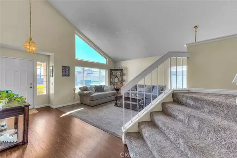 Entry Way - 660 S Pampas Ave, Rialto, CA 92376 photo 1 of 2