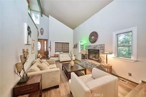 Living - 23891 Lakeview, Crestline, CA 92325 photo 1 of 4