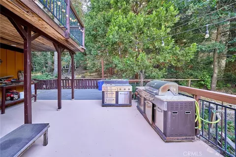Exterior - 23891 Lakeview, Crestline, CA 92325 photo 8 of 15